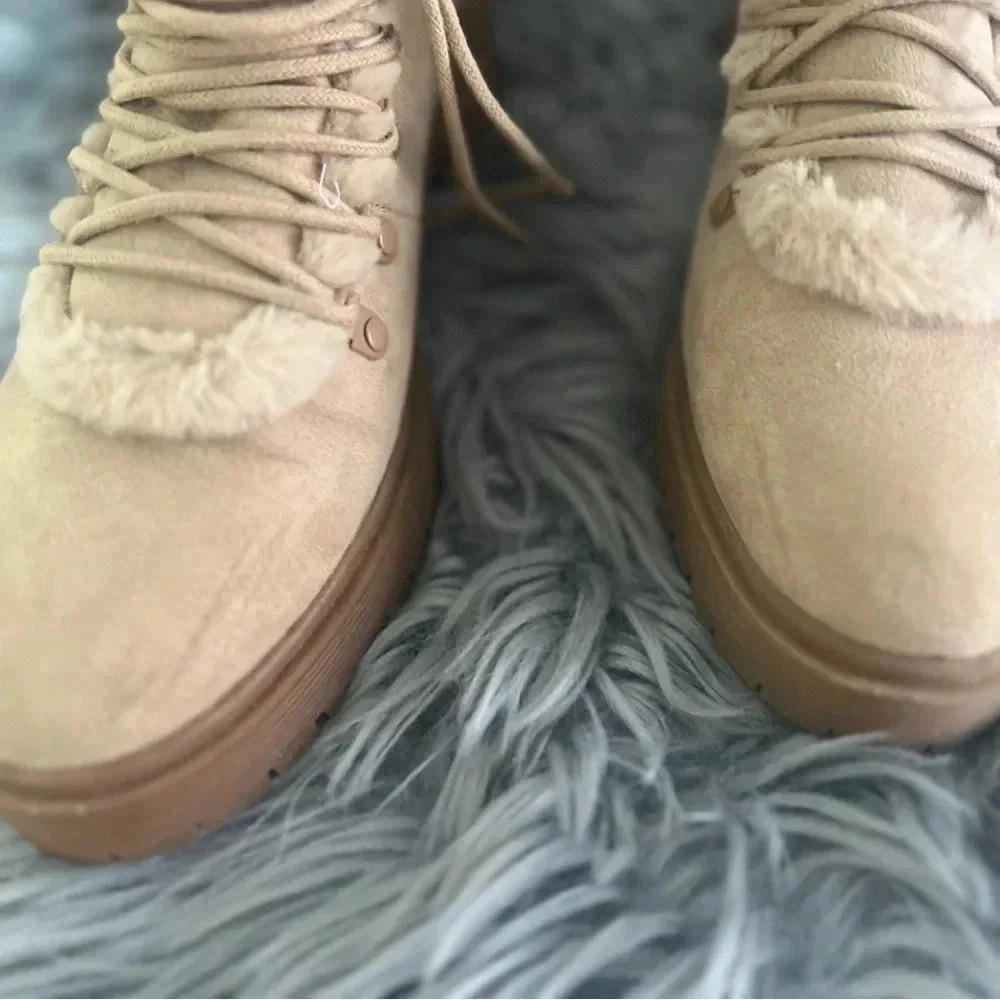A‎ New Day cabincore ankle boots cream and tan faux suede faux fur - Picture 8 of 8